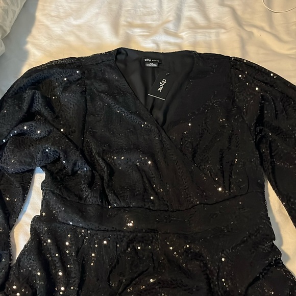 City Chic Sequin Jocelyn Dress in Claret womens size 16 - Picture 4 of 12